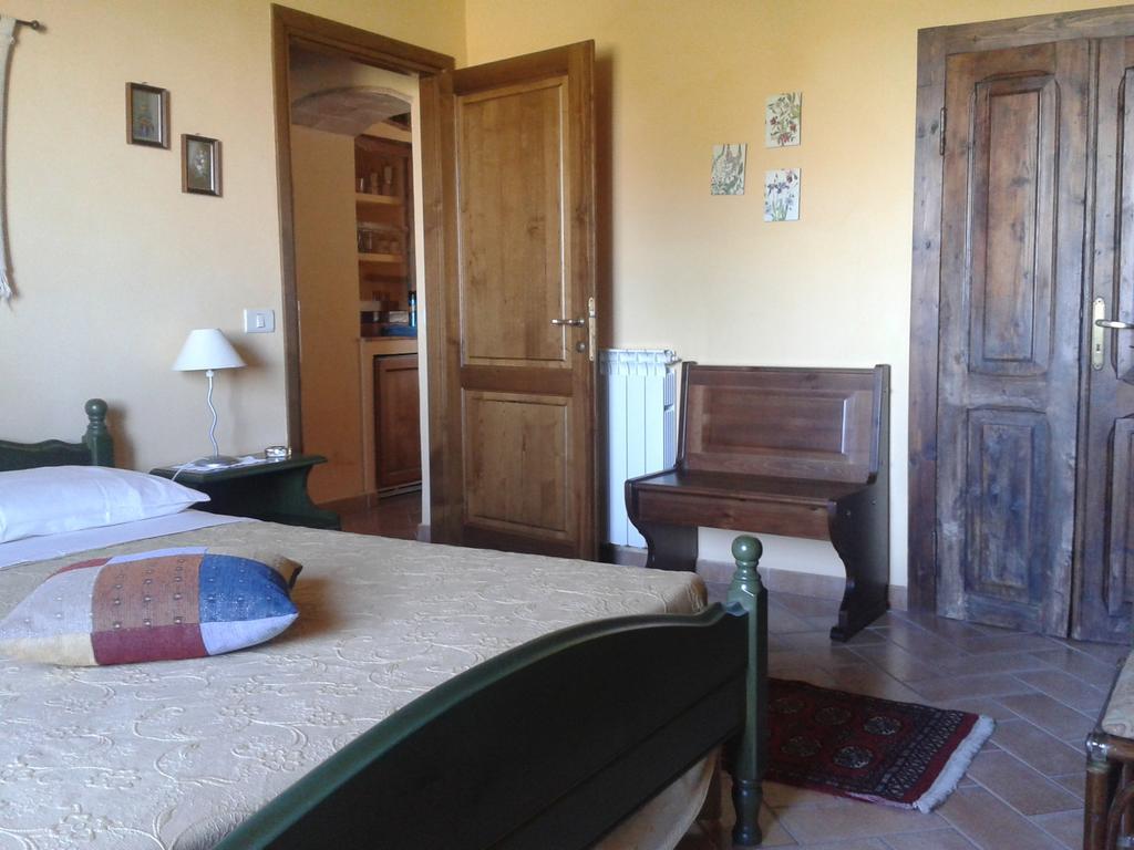 Agriturismo Cantinaccia Di Sopra Питиляно Стая снимка