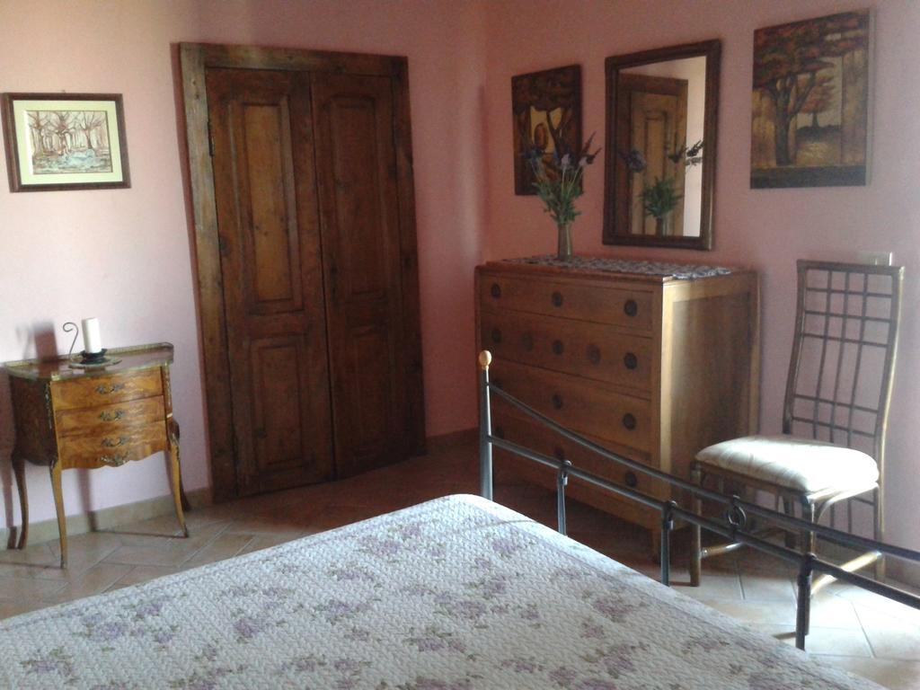 Agriturismo Cantinaccia Di Sopra Питиляно Стая снимка